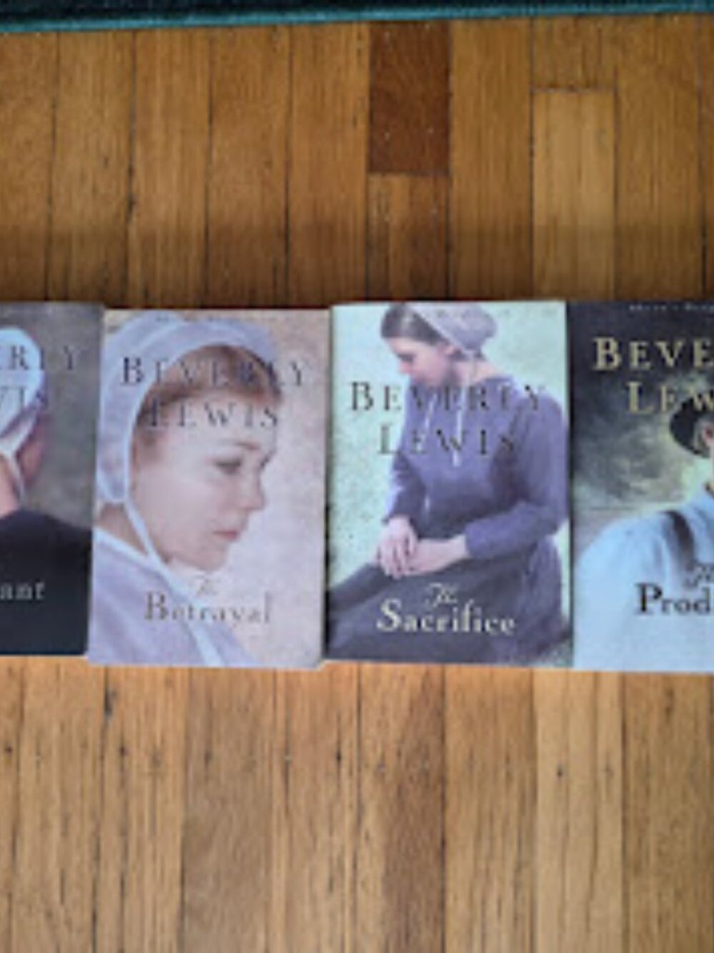 4 Beverly Lewis Books--Abram's Daughters